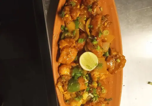 Chilli Chicken Dry [12 Pieces]