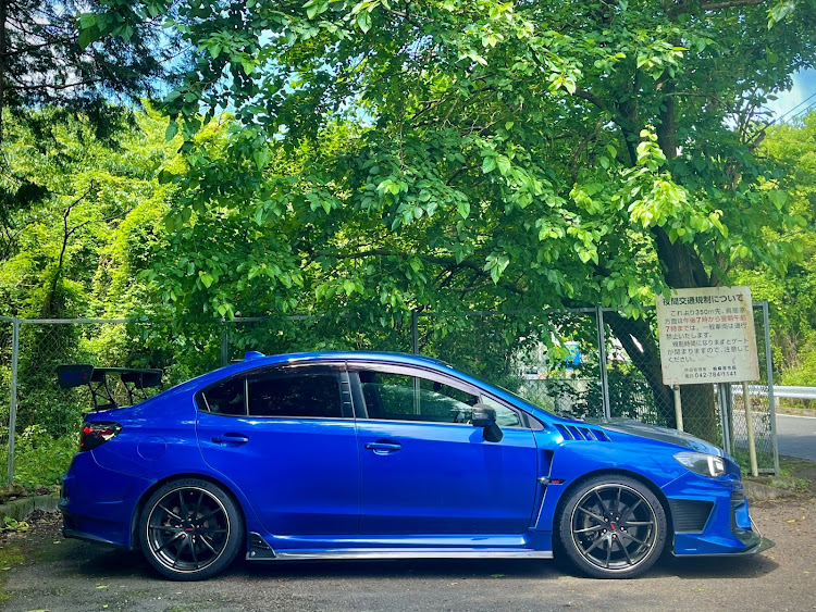 WRX S4の新緑と愛車・宮ヶ瀬・鳥居原園地駐車場・山賊ベイビーズ・ジャパン峠プロジェクトに関するカスタム事例の投稿画像4枚目