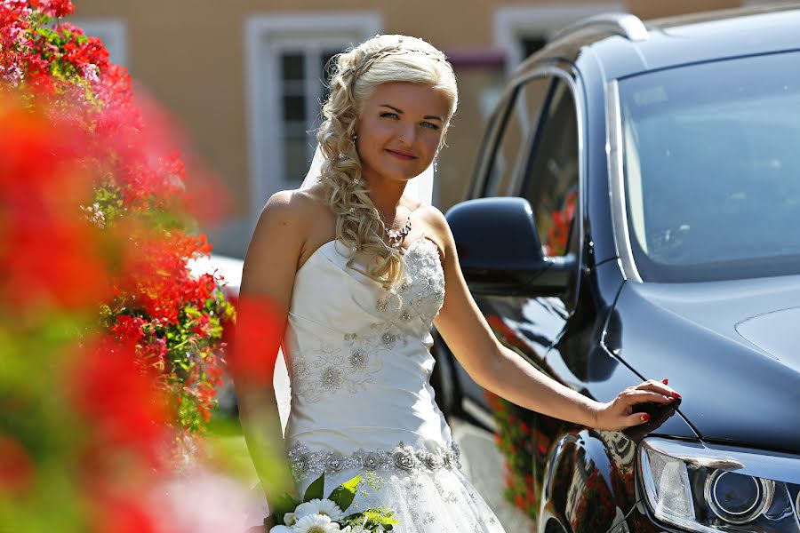 Wedding photographer Aleksandr Butenko (alexbutik). Photo of 13 April 2015