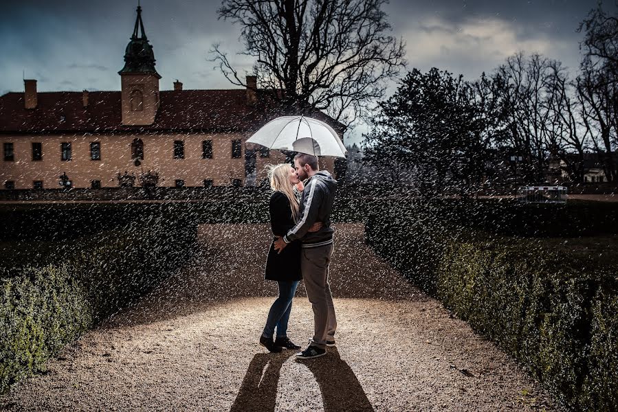 Nhiếp ảnh gia ảnh cưới Petr Hrubes (harymarwell). Ảnh của 28 tháng 3 2019