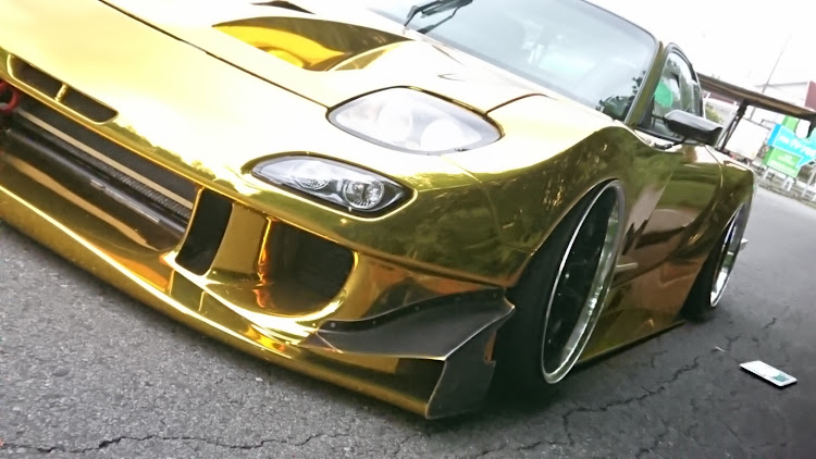 RX-7の金色の✨FD✨・榛名セブンデイ7️⃣・九州のオーナさんです😆・ロータリー魂にも参加されます🤤・早くまた会いたい😍に関するカスタム事例の投稿画像39枚目