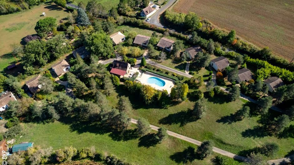 Vente maison 48 pièces 730 m² à Gourdon (46300), 1 248 000 €