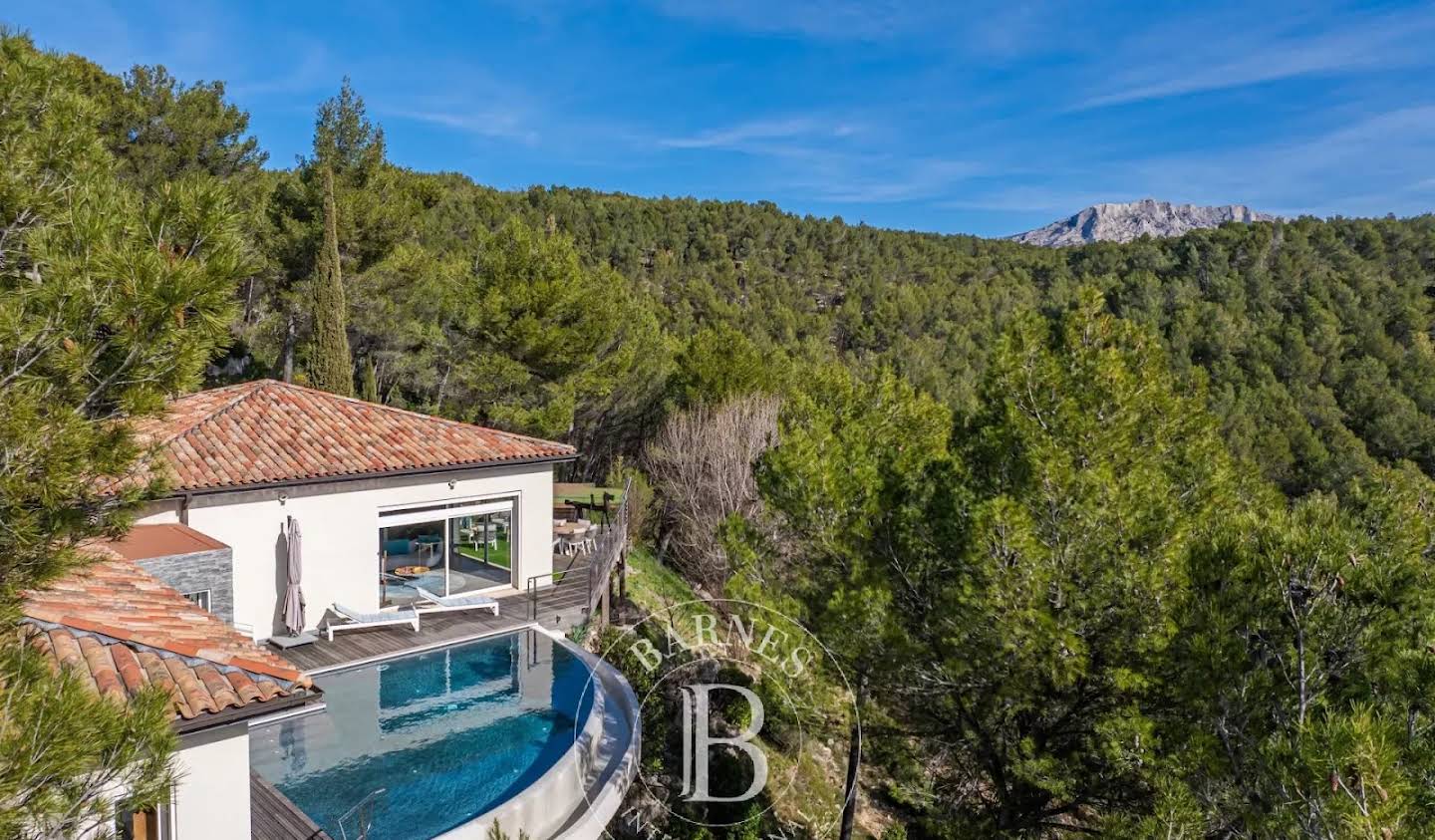 House with garden and terrace Aix-en-Provence