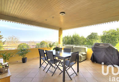 House with pool and terrace 3