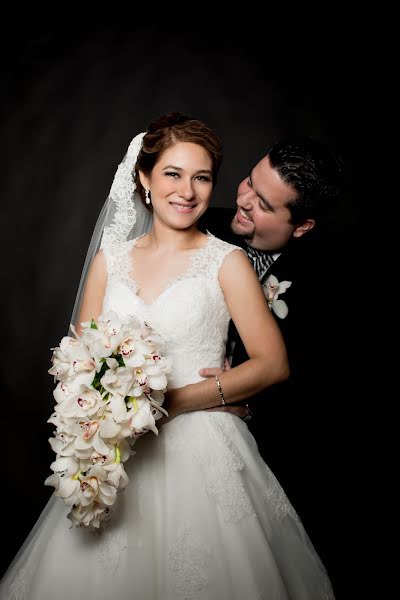 Fotografo di matrimoni Daniela Reyna (danielafotograf). Foto del 3 novembre 2015