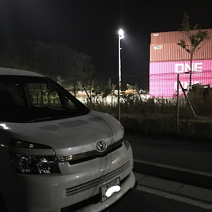 ヴォクシー