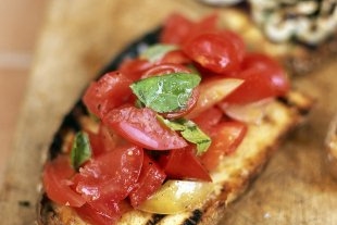 Bruschetta with tomato & basil