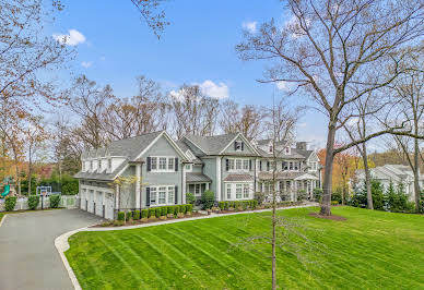 House with pool and garden 12