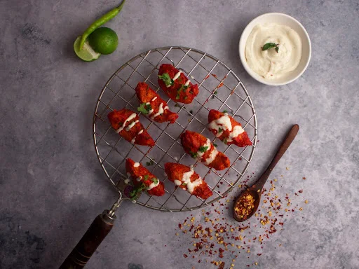 Chicken Tandoori Peri Peri Cheese Momos