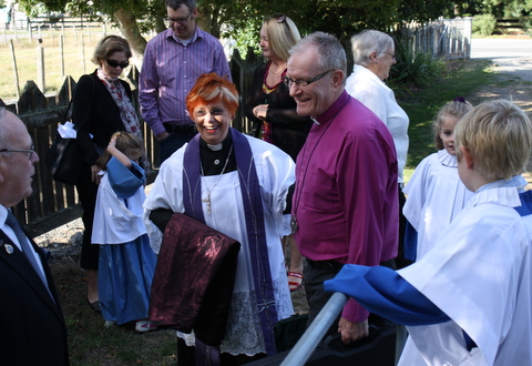 Bishop Tom arrives