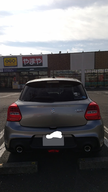 スイフトスポーツの奇食道・美食道・ガチャガチャ鬼回し隊・変わり種自販機に関するカスタム事例の投稿画像1枚目