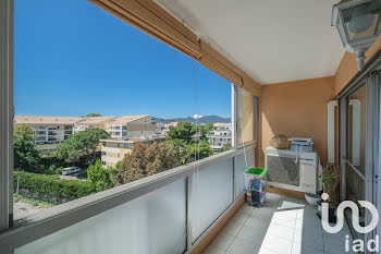 appartement à Cannes la bocca (06)