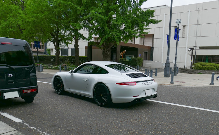 ルーテシアのルノー祭り・5月もよろしくお願いします・ゴールデンウィーク・低そうで低くない少し低い車・新緑の季節に関するカスタム事例の投稿画像5枚目