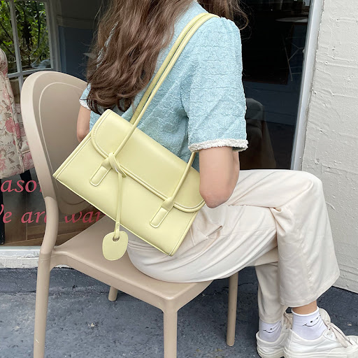 Title 2, Niche Ladies Trendy Shoulder Bag Western Style ...