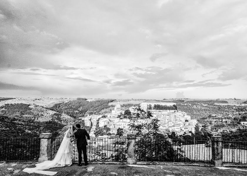 Fotografo di matrimoni Salvatore Massari (artivisive). Foto del 25 giugno 2020