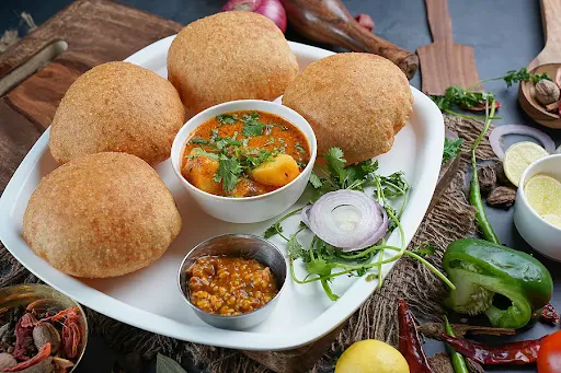 Bedmi Puri+ Aloo Sabji