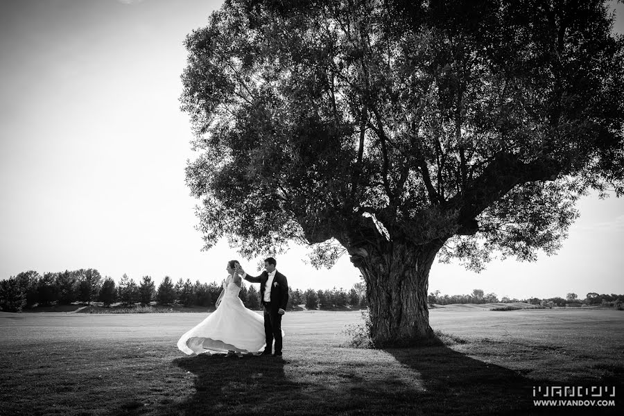 Fotógrafo de casamento Ivan Vandov (ivanvandov). Foto de 25 de fevereiro 2021