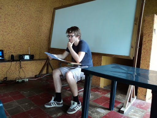 https://lh3.googleusercontent.com/_L898C9-TLtA/TYqrhr6G9mI/AAAAAAAAAH8/Ikh1PtXmuUA/DSC01237.JPG