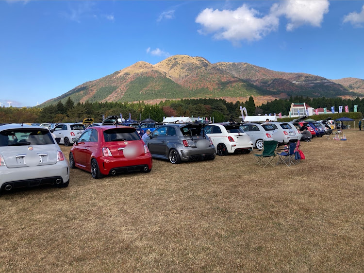 アバルト 595の九州トリコフェスティバル・大観峰ドライブに関するカスタム事例の投稿画像2枚目