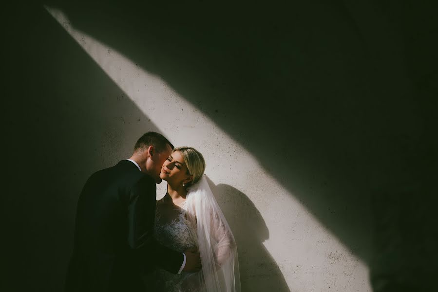 Fotógrafo de casamento Mario Alajbeg (alajbeg). Foto de 30 de junho 2017