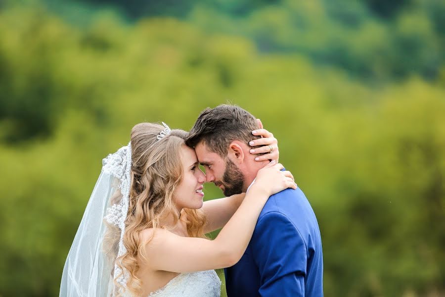 Fotógrafo de casamento Ciprian Petcut (cipri23). Foto de 6 de maio 2018