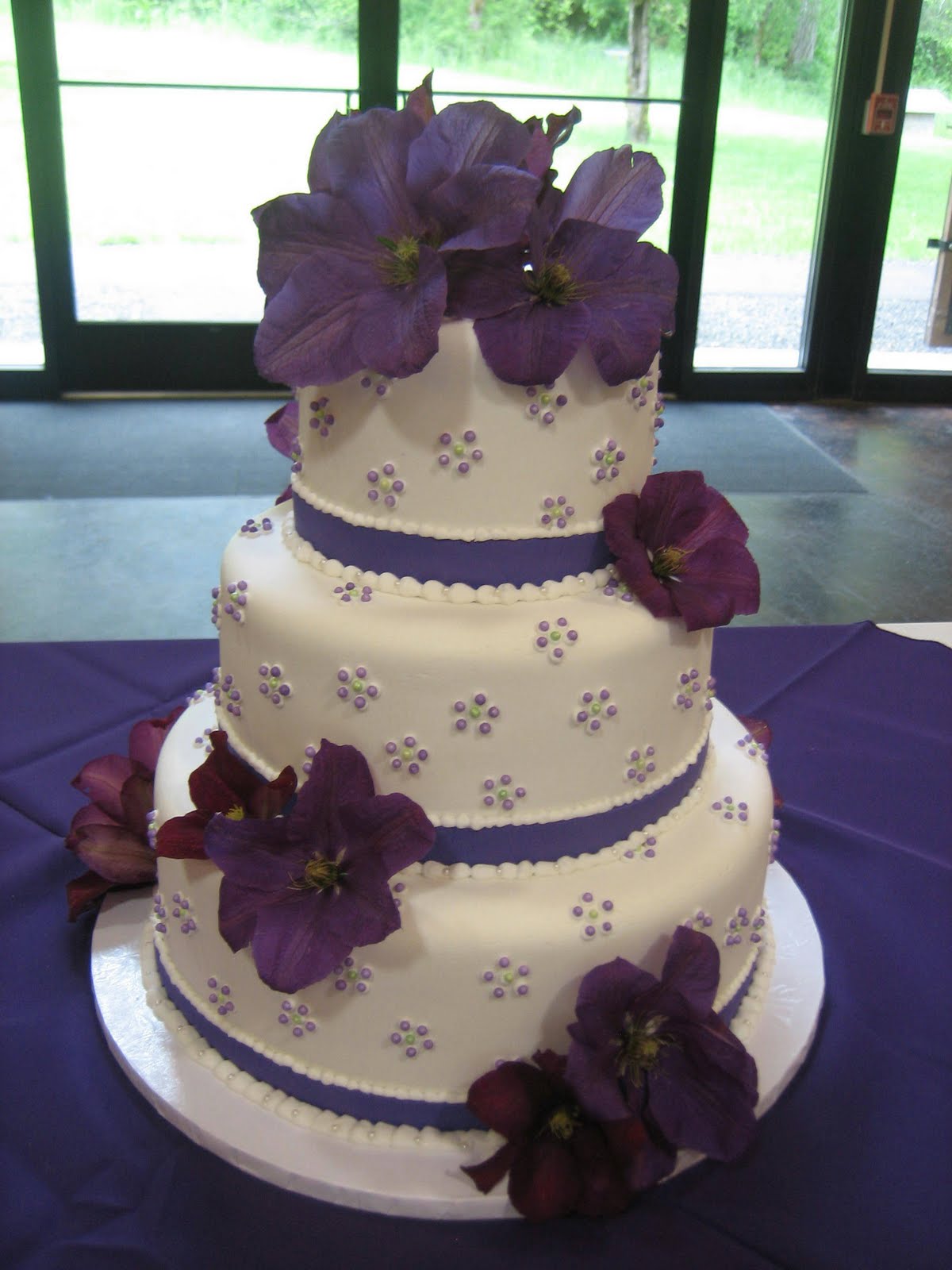 elegant purple wedding cakes