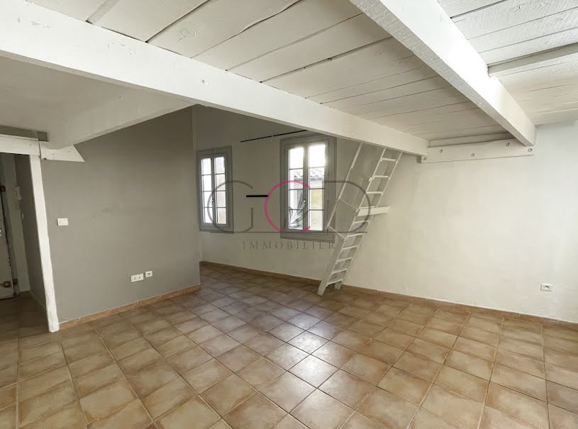 Location  appartement 2 pièces 34.1 m² à Aix-en-Provence (13090), 730 €