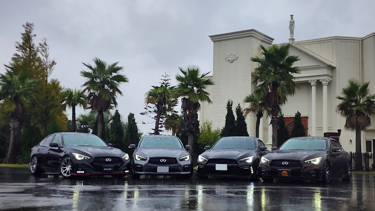 スカイラインのいつもイイネ&コメントありがとうございます🙇‍♂️・37SKYLINE With FUGA全国オフ・カルガモ走行・夜王に関するカスタム事例の投稿画像13枚目