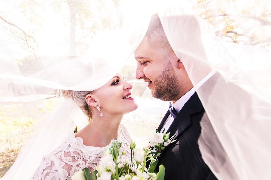 Wedding photographer Anatoliy Atrashkevich (atrashkevich). Photo of 8 April 2019