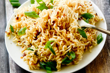Ramen Noodles with Spicy Korean Chili Dressing