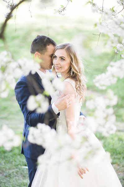 Wedding photographer Olya Naumchuk (olganaumchuk). Photo of 15 May 2018