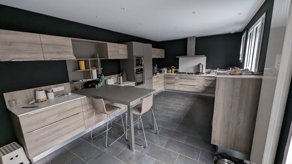 Vente maison 11 pièces 449 m² à Niort (79000), 895 000 €