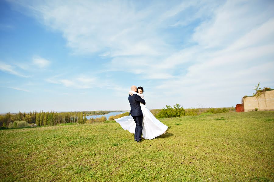 Fotógrafo de casamento Svetlana Surkova (anessy). Foto de 1 de setembro 2014