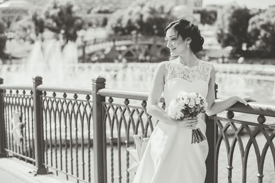 Fotógrafo de casamento Aleksandr Davudov (davudov). Foto de 24 de abril 2017