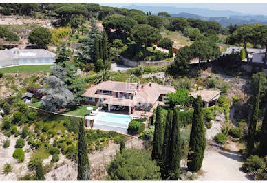 House with pool and terrace 2