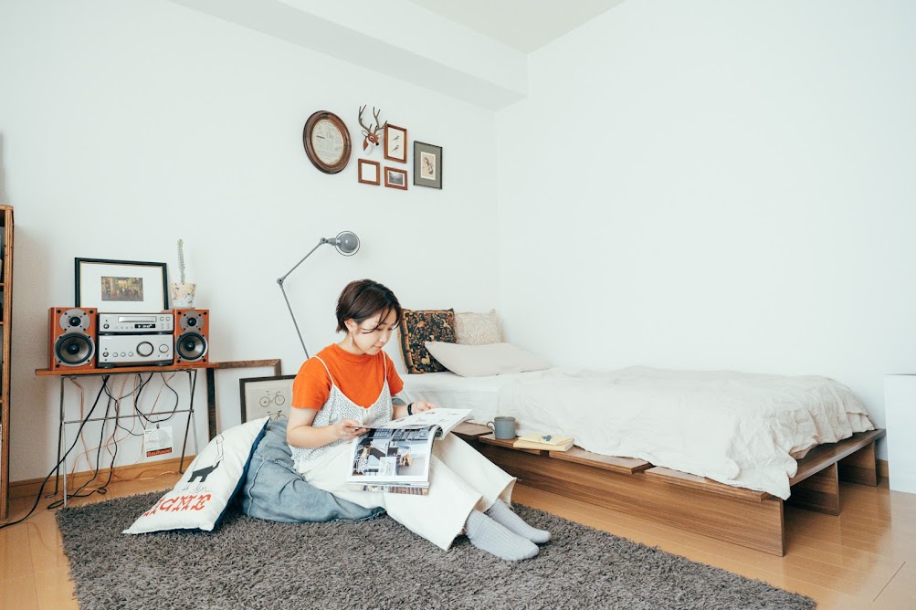 インテリアデザイナーの初めての一人暮らし オンリーワンな1k正方形のお部屋 Trill トリル