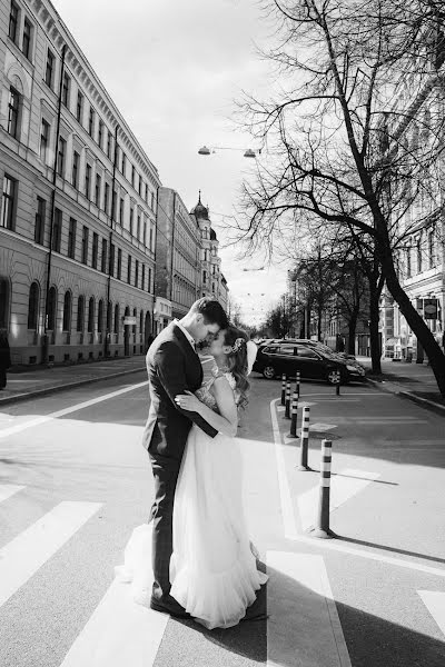 Fotógrafo de casamento Anna Tarabrina (tarabrina). Foto de 16 de abril 2022