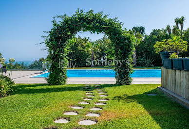 Villa avec piscine et jardin 5