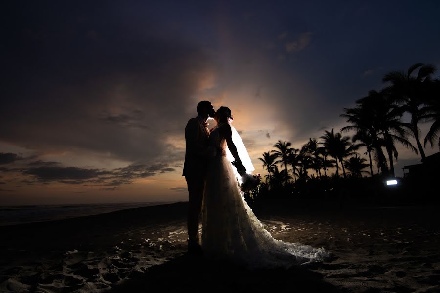 Fotógrafo de casamento Moisés Otake (otakecastillo). Foto de 23 de junho 2022