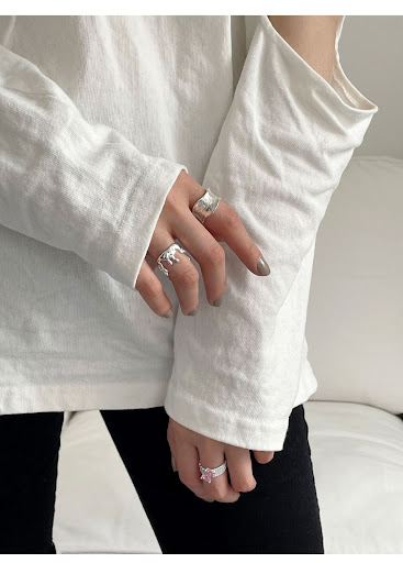 Title 11, Geometric Irregular Water Drop Ring – An elegan...