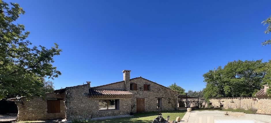 Vente maison 14 pièces 450 m² à Gordes (84220), 2 650 000 €