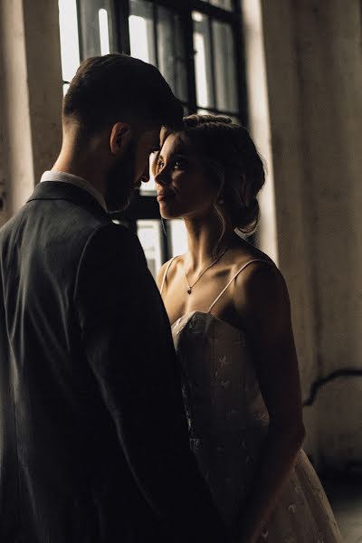 Fotógrafo de casamento Elizaveta Bondarenko (bonbonphoto). Foto de 4 de dezembro 2018