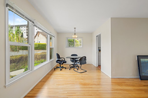 Buy this luxury house in Torrance (United States) with garden