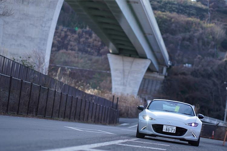 ロードスターのdiscover＿ct・ロードスターのある風景・スポーツカー好き・カメラ好きな人と繋がりたい・ソニーフルサイズミラーレス一眼に関するカスタム事例の投稿画像1枚目