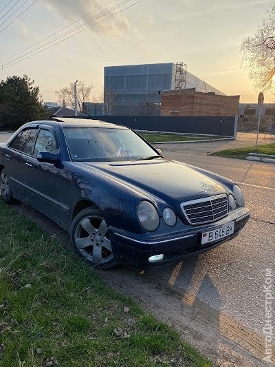 продам авто Mercedes E 270 E-klasse (W210) фото 4