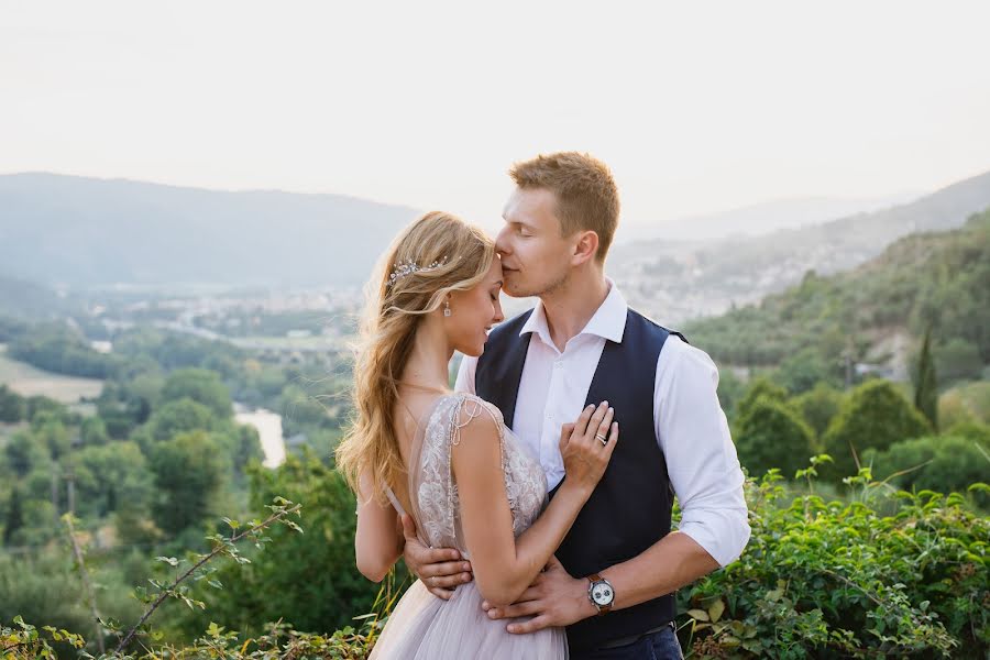 Fotógrafo de bodas Aleksandr Kulik (alexandermargo). Foto del 18 de octubre 2017