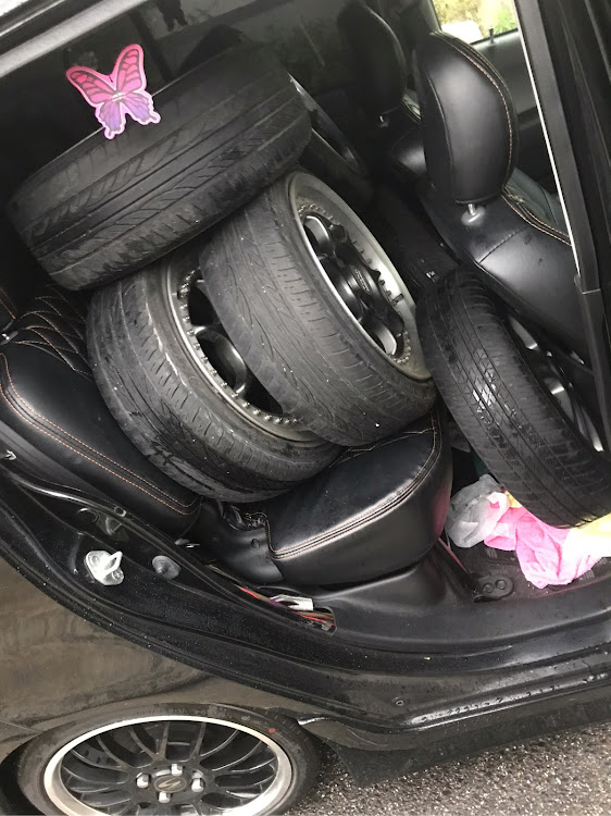ライフのタイヤ・広島に関するカスタム事例の投稿画像1枚目