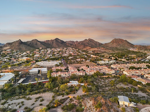 Maison avec jardin et terrasse 3