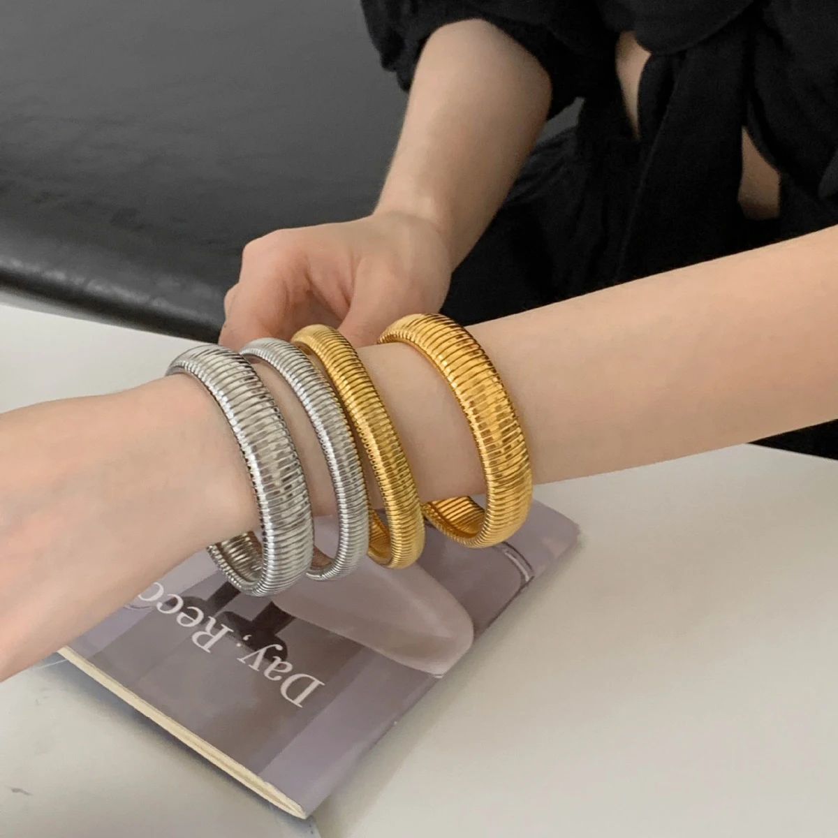 Title 3, Damesmode stretch titanium stalen slangbot armb...