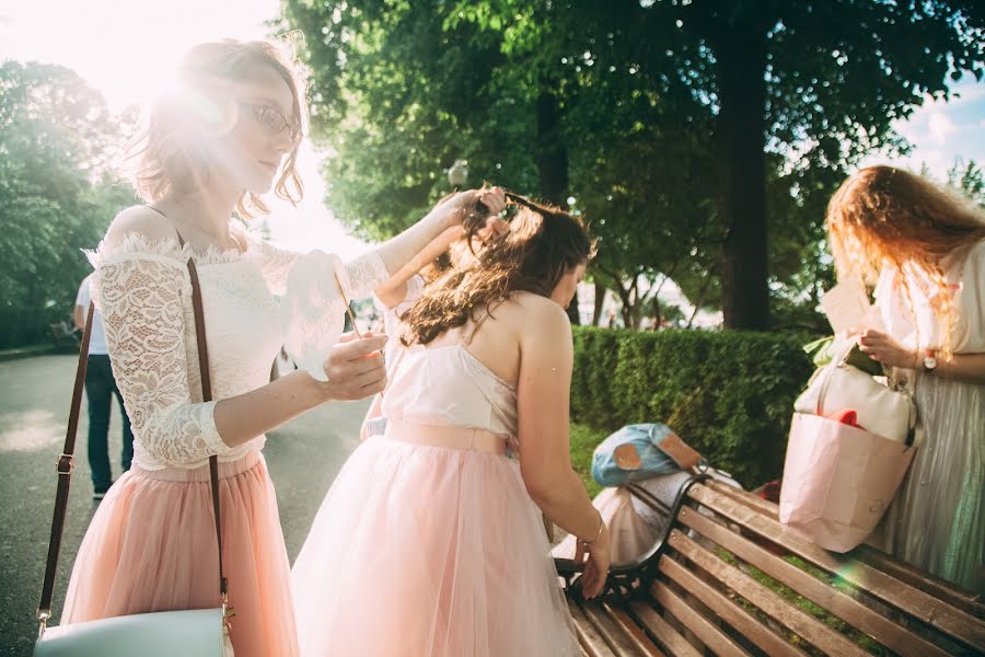 Wedding photographer Yuliya Loginova (shinigami). Photo of 18 July 2017